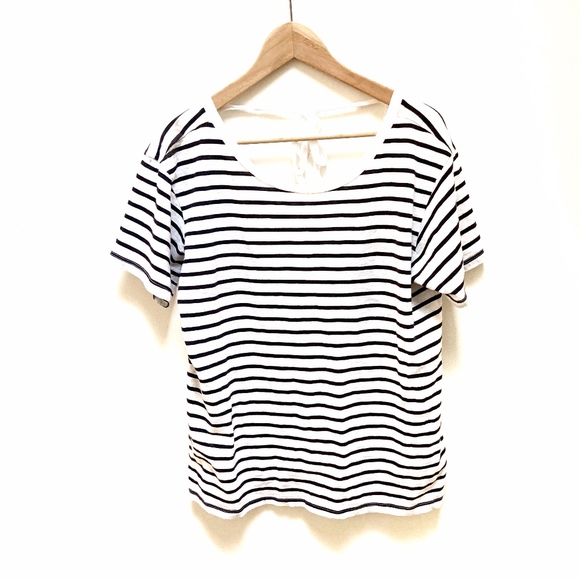Levi's Tops - Levi's black and white open back striped shirt M